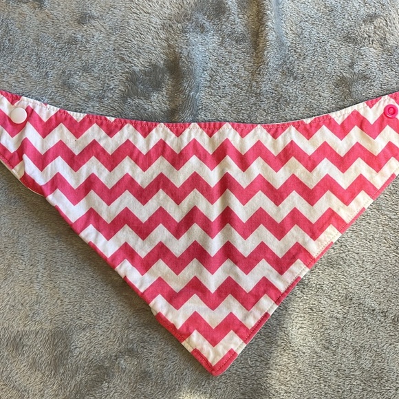 Bandanna Bibs - Picture 3 of 4
